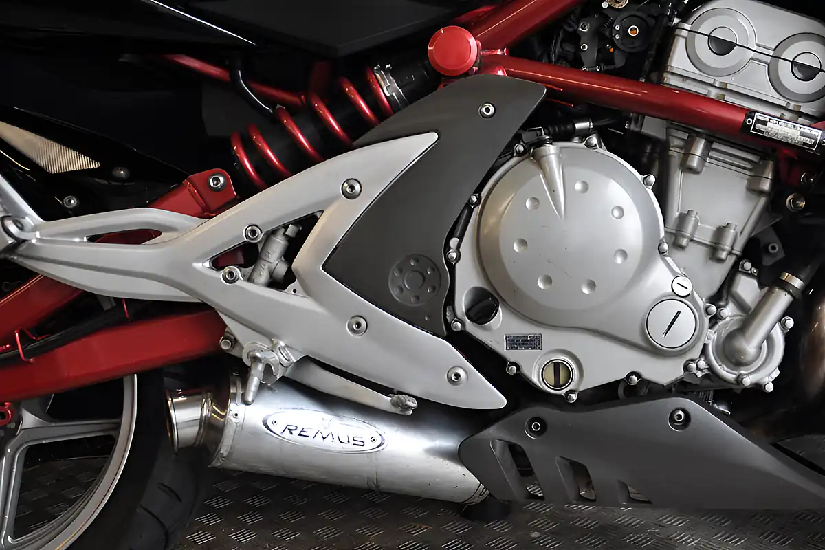 Used 2008 Kawasaki ER6-F Black - Interior and Exterior details 5