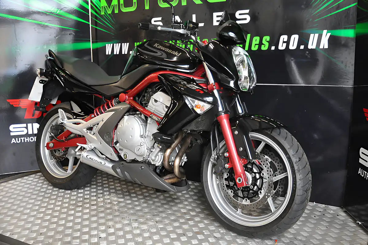 Used 2008 Kawasaki ER6-F Black - Interior and Exterior details 7