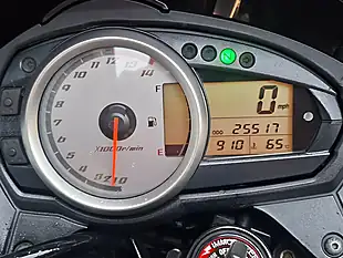 Used 2008 Kawasaki Z Abs Silver - Interior and Exterior details 12