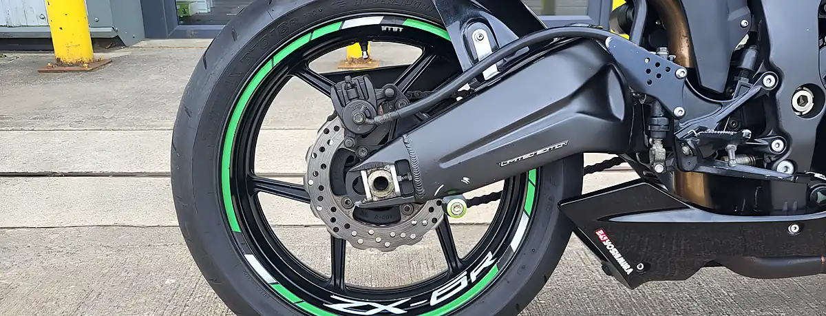 Used 2008 Kawasaki ZX-6R Gloss Black - Interior and Exterior details 5