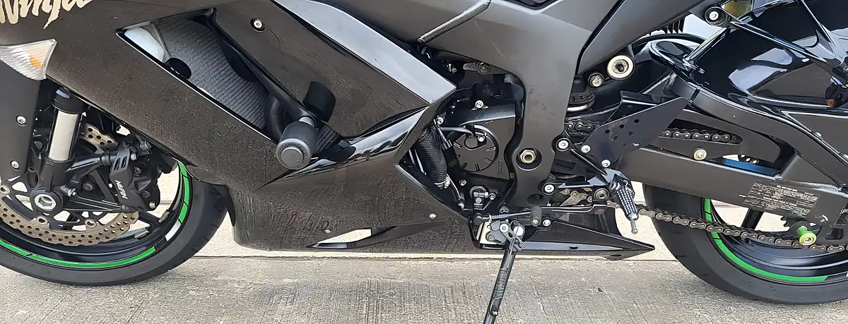 Used 2008 Kawasaki ZX-6R Gloss Black - Interior and Exterior details 7