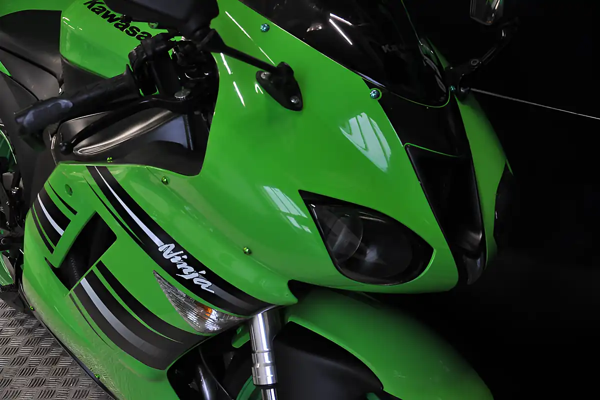 Used 2008 Kawasaki ZX-6R Wibsey Motorcycles Green - Interior and Exterior details 17