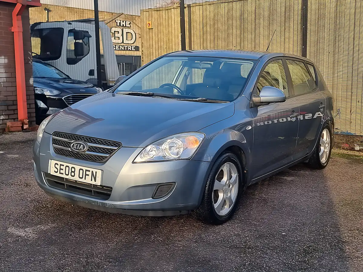 Used 2008 Kia Ceed Gs Blue - Interior and Exterior details 3