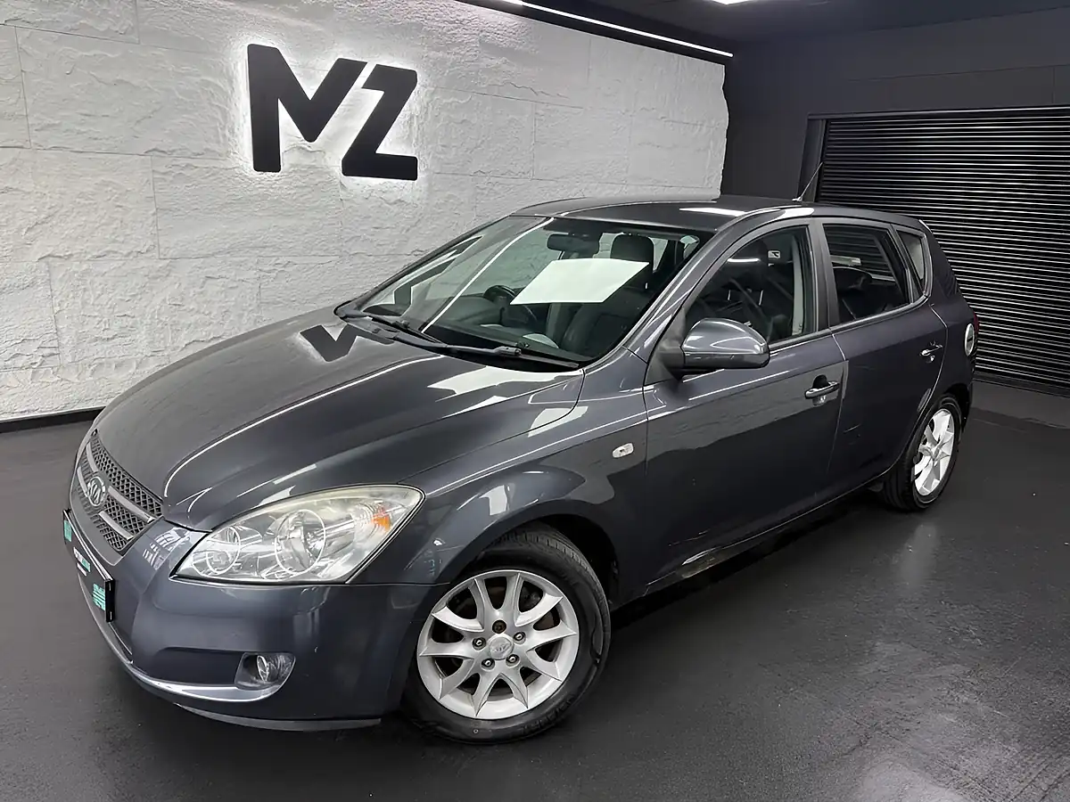 Used 2008 Kia Ceed Ls Grey - Front View