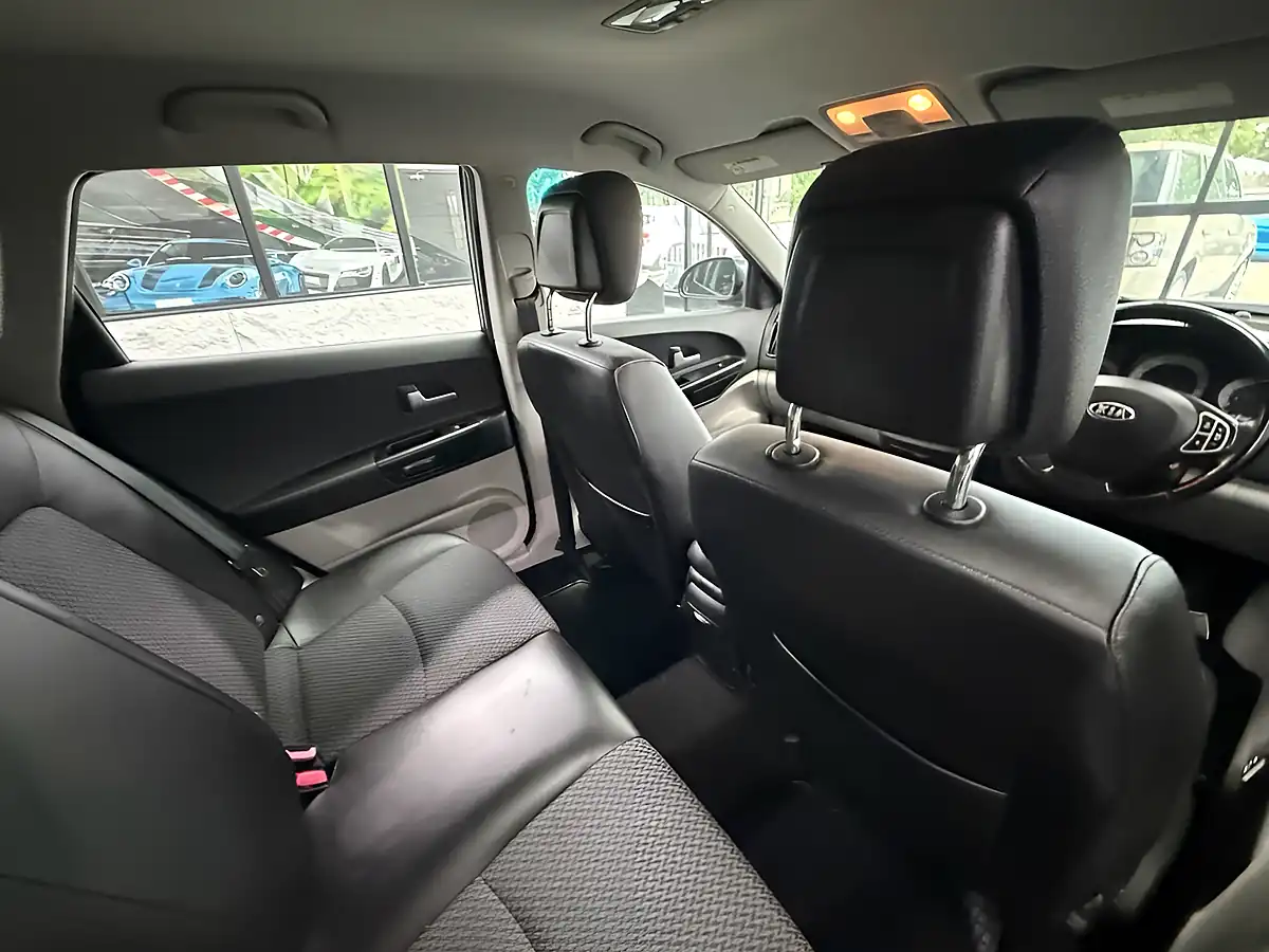 Used 2008 Kia Ceed Ls Grey - Interior and Exterior details 10