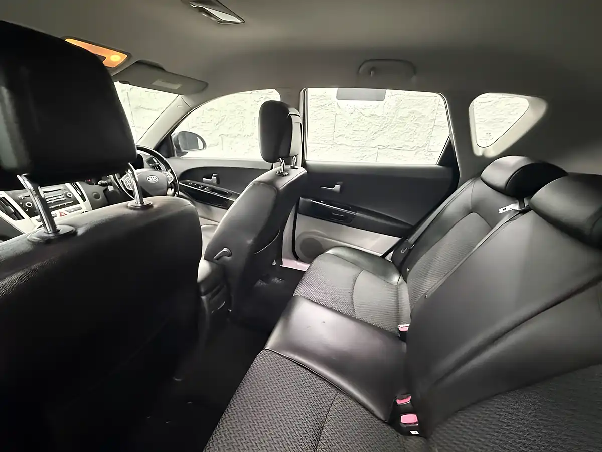 Used 2008 Kia Ceed Ls Grey - Interior and Exterior details 13