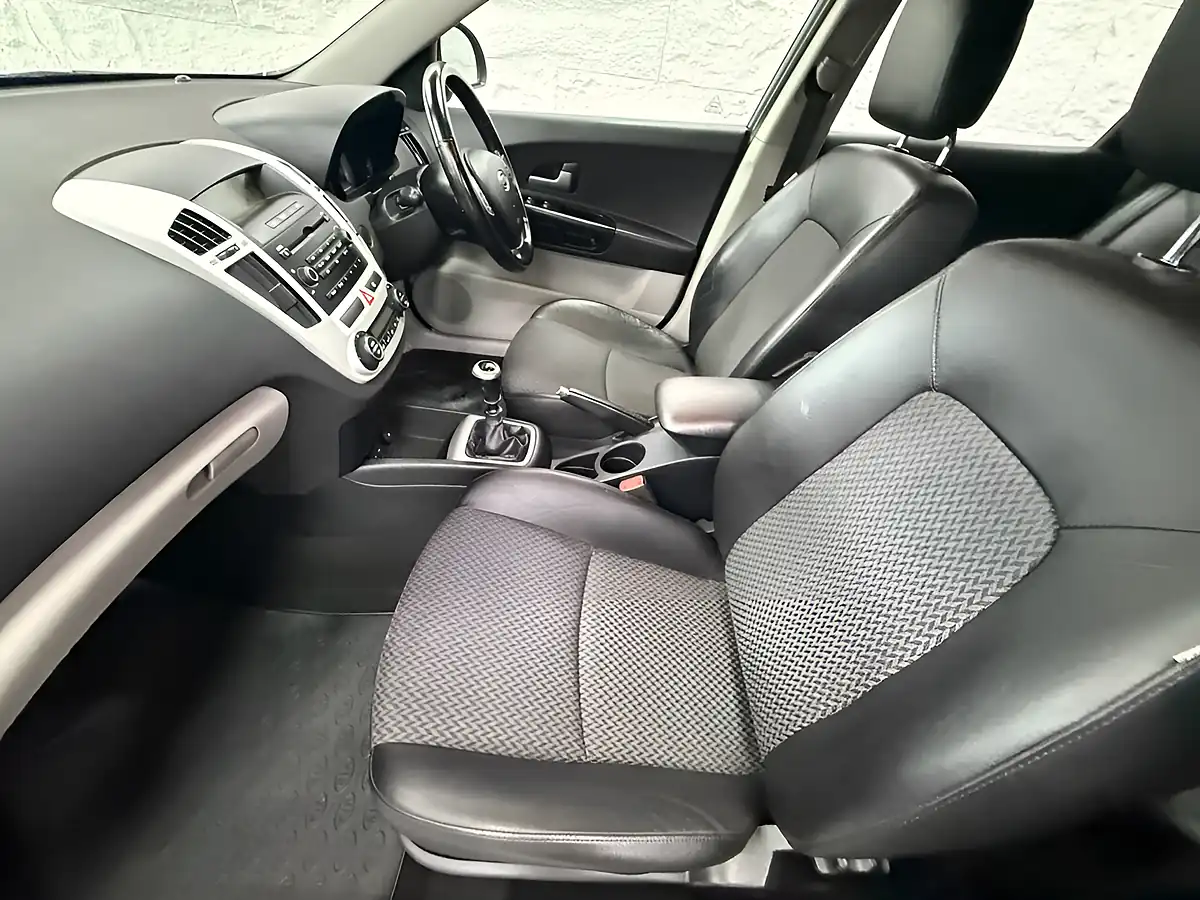 Used 2008 Kia Ceed Ls Grey - Interior and Exterior details 16