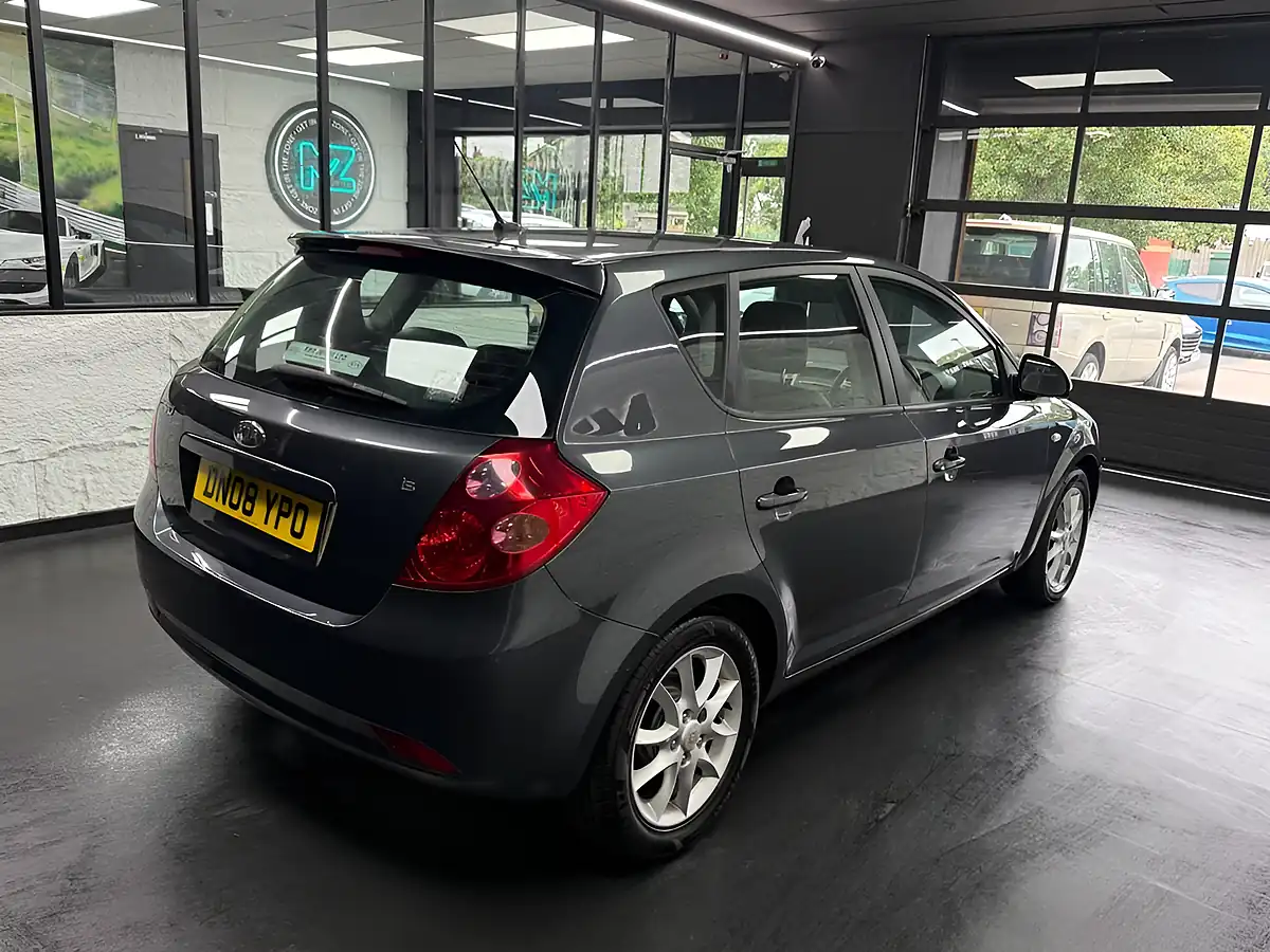 Used 2008 Kia Ceed Ls Grey - Interior and Exterior details 19