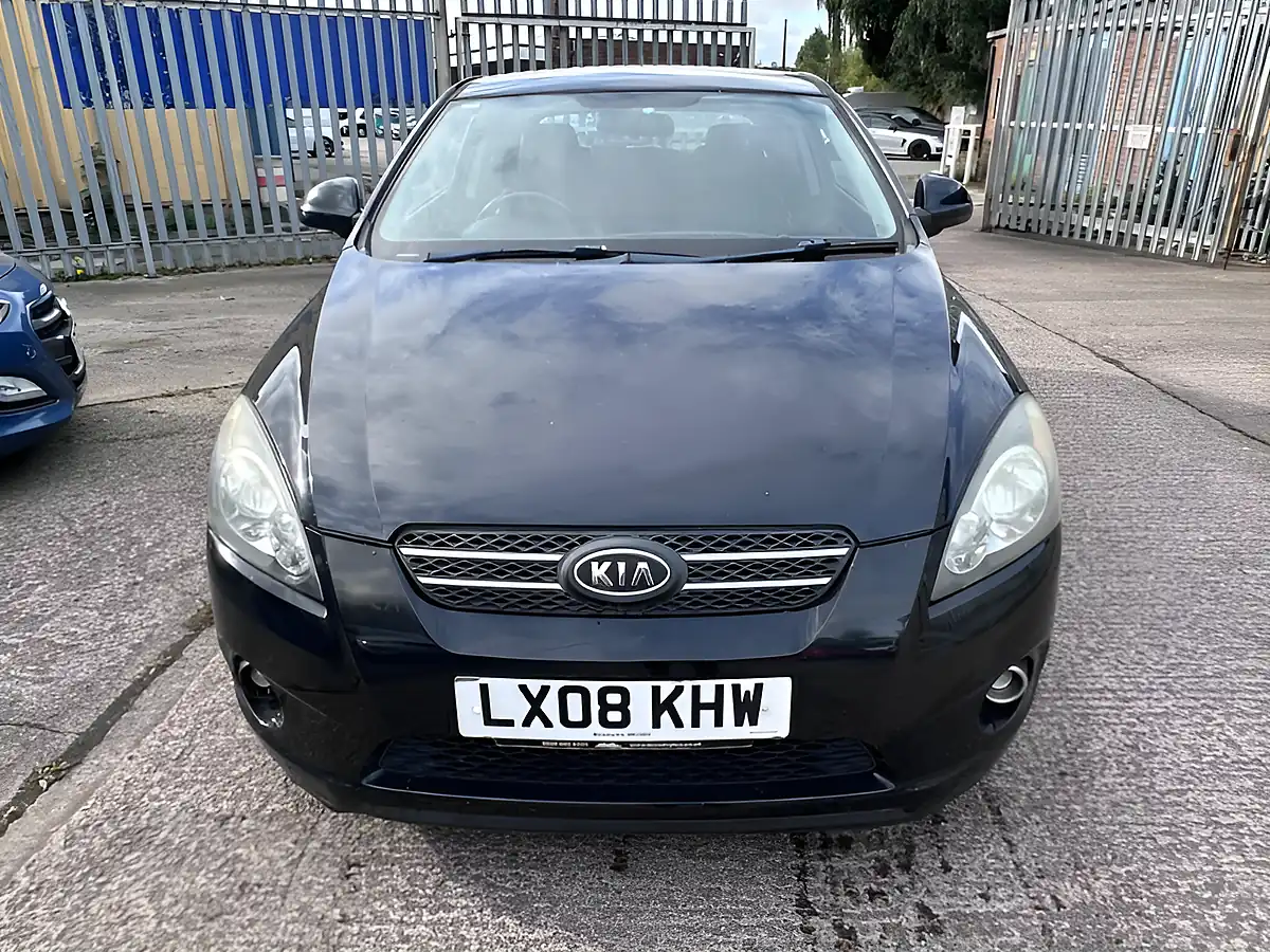 Used 2008 Kia ProCeed 3 Black - Interior and Exterior details 11