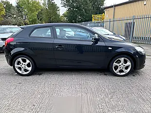 Used 2008 Kia ProCeed 3 Black - Interior and Exterior details 5