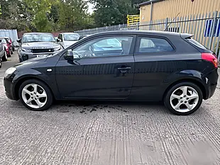 Used 2008 Kia ProCeed 3 Black - Interior and Exterior details 9