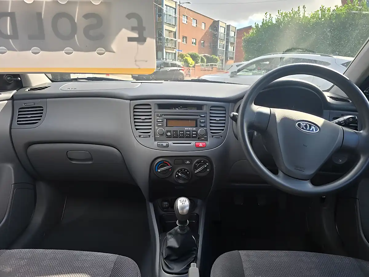 Used 2008 Kia Rio Hatchback Black - Interior and Exterior details 13