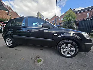 Used 2008 Kia Rio Hatchback Black - Interior and Exterior details 2