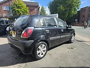 Used 2008 Kia Rio Hatchback Black - Interior and Exterior details 6