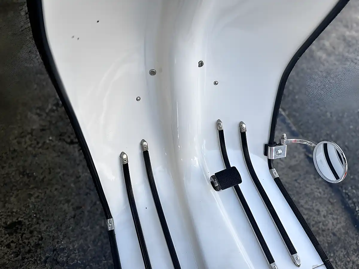 Used 2008 Lambretta Li 125 White/Orange - Interior and Exterior details 13