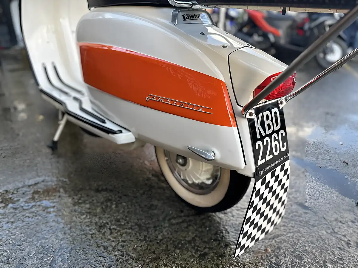 Used 2008 Lambretta Li 125 White/Orange - Interior and Exterior details 15