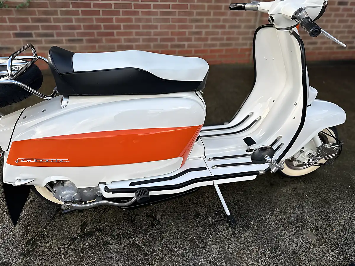 Used 2008 Lambretta Li 125 White/Orange - Interior and Exterior details 19