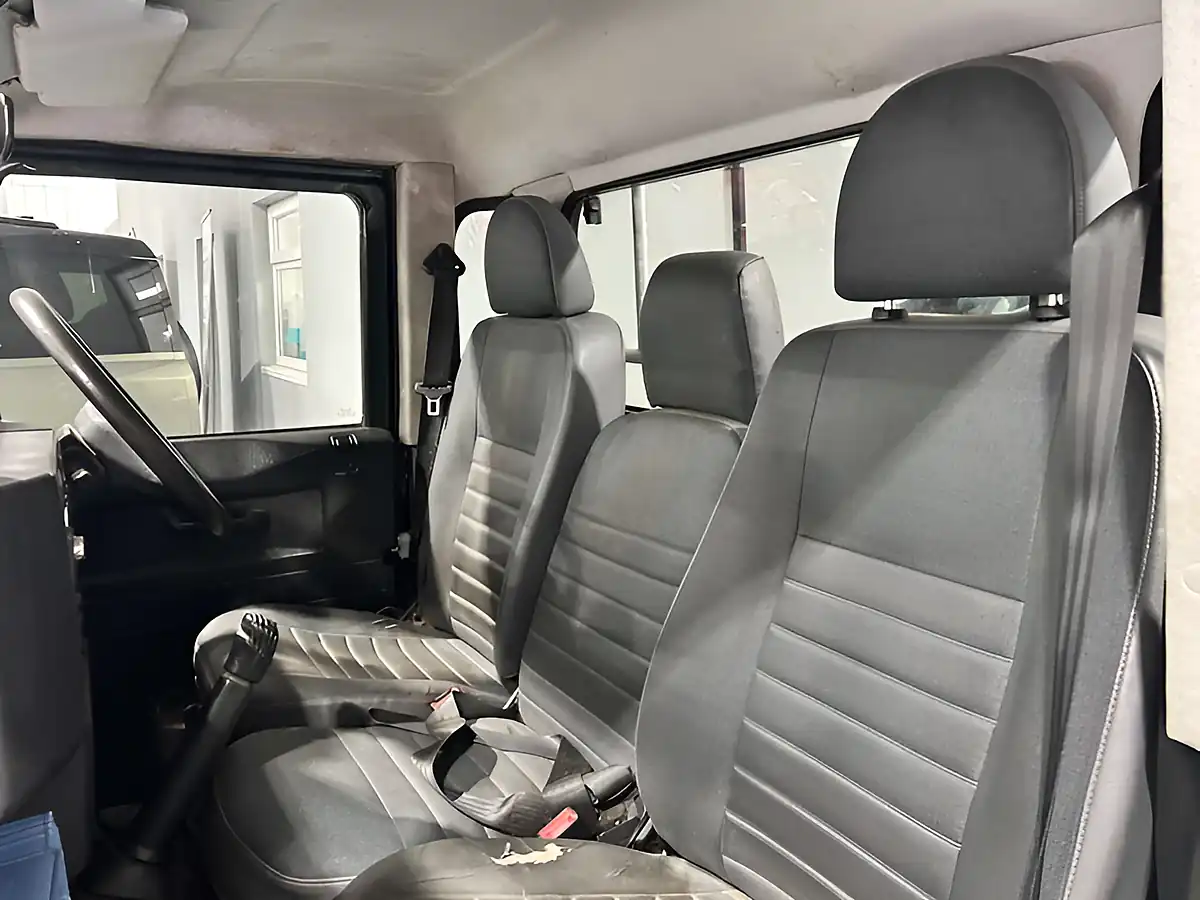 Used 2008 Land Rover Defender 110 High Capacity Double Cab Pick Up 4WD Green - Interior and Exterior details 13