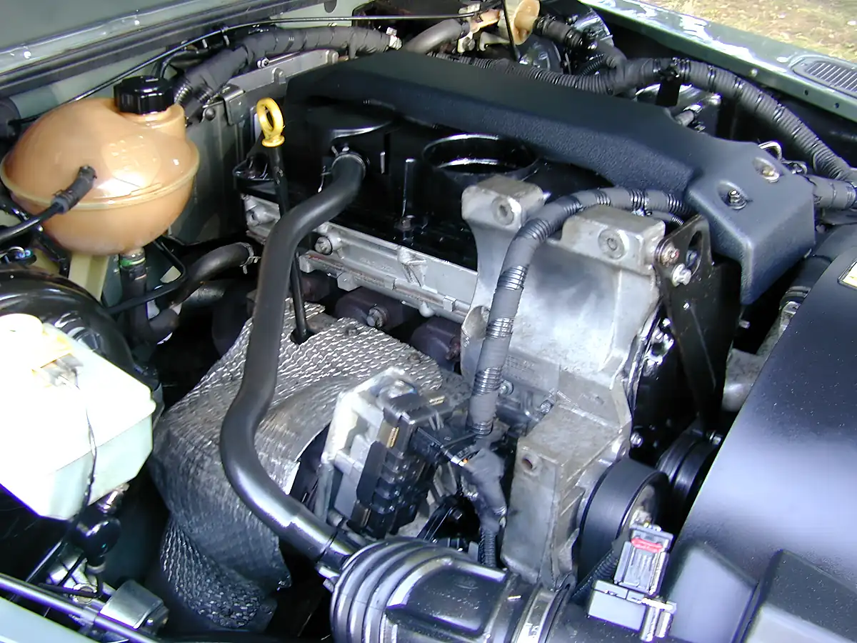 Used 2008 Land Rover Defender 90 Special Specification Green - Interior and Exterior details 18
