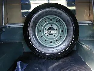 Used 2008 Land Rover Defender 90 Special Specification Green - Interior and Exterior details 20