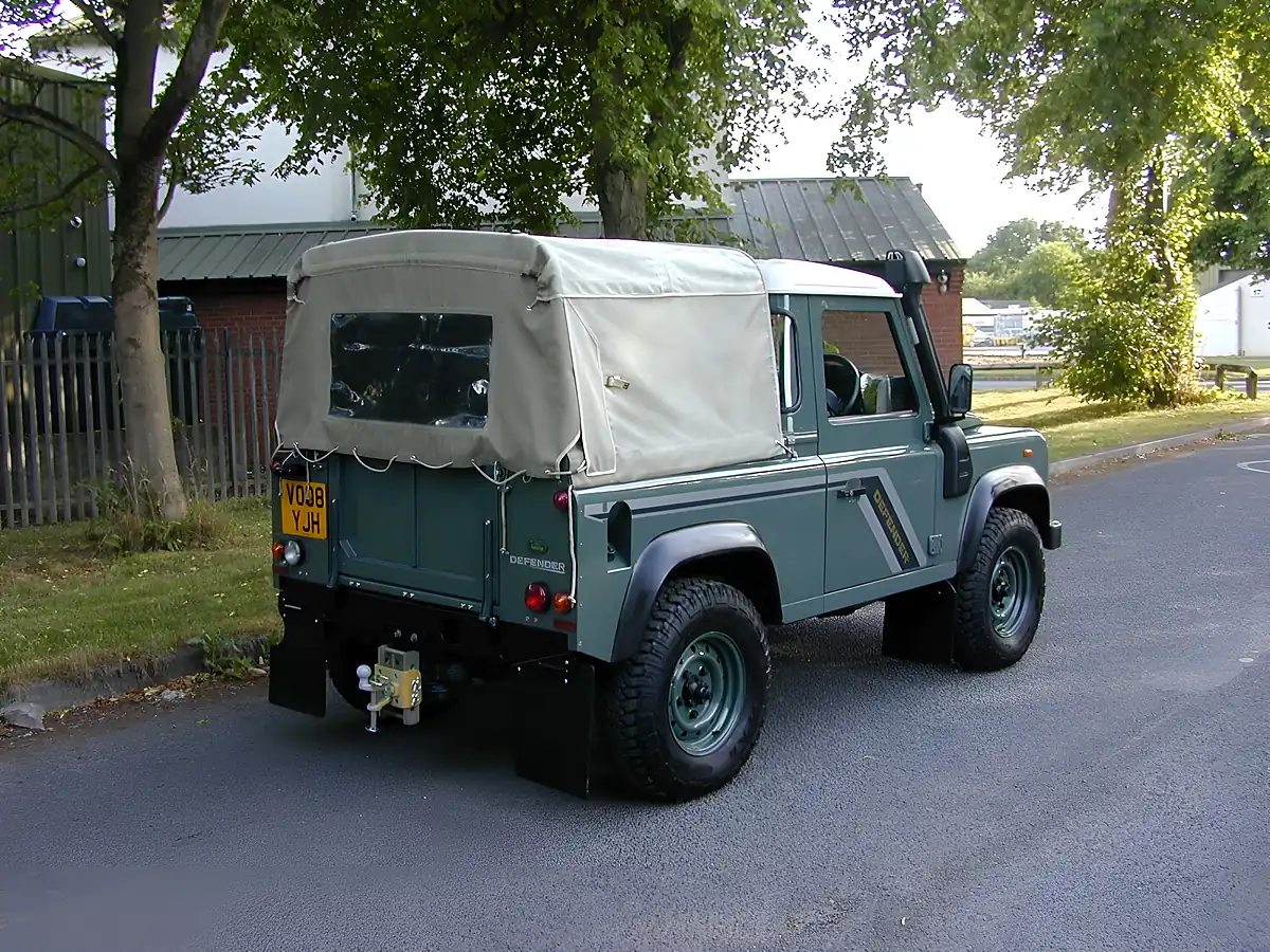 Used 2008 Land Rover Defender 90 Special Specification Green - Interior and Exterior details 3