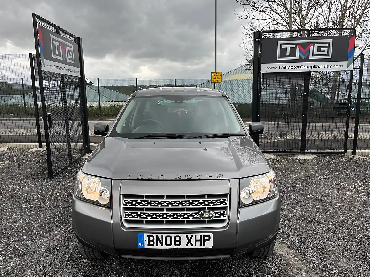 Used 2008 Land Rover Freelander 2 S Grey - Interior and Exterior details 4