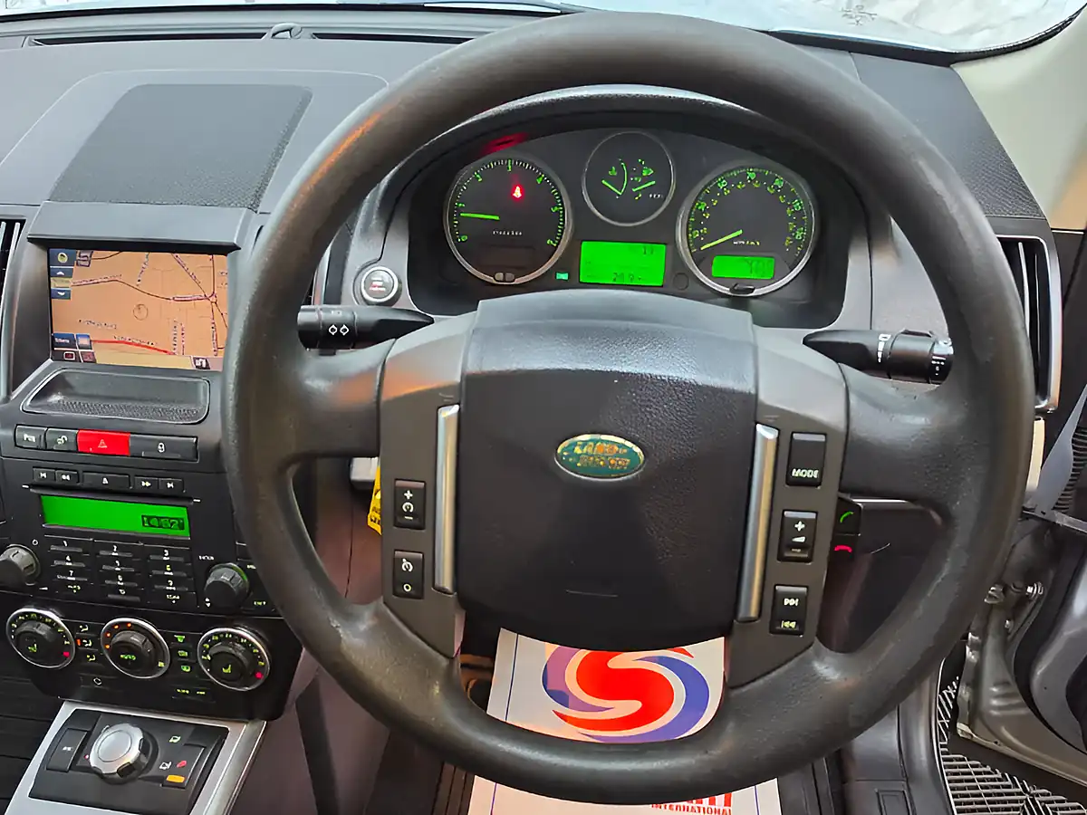 Used 2008 Land Rover Freelander 2 Se Silver - Interior and Exterior details 10