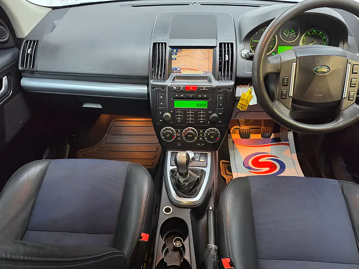 Used 2008 Land Rover Freelander 2 Se Silver - Interior and Exterior details 11