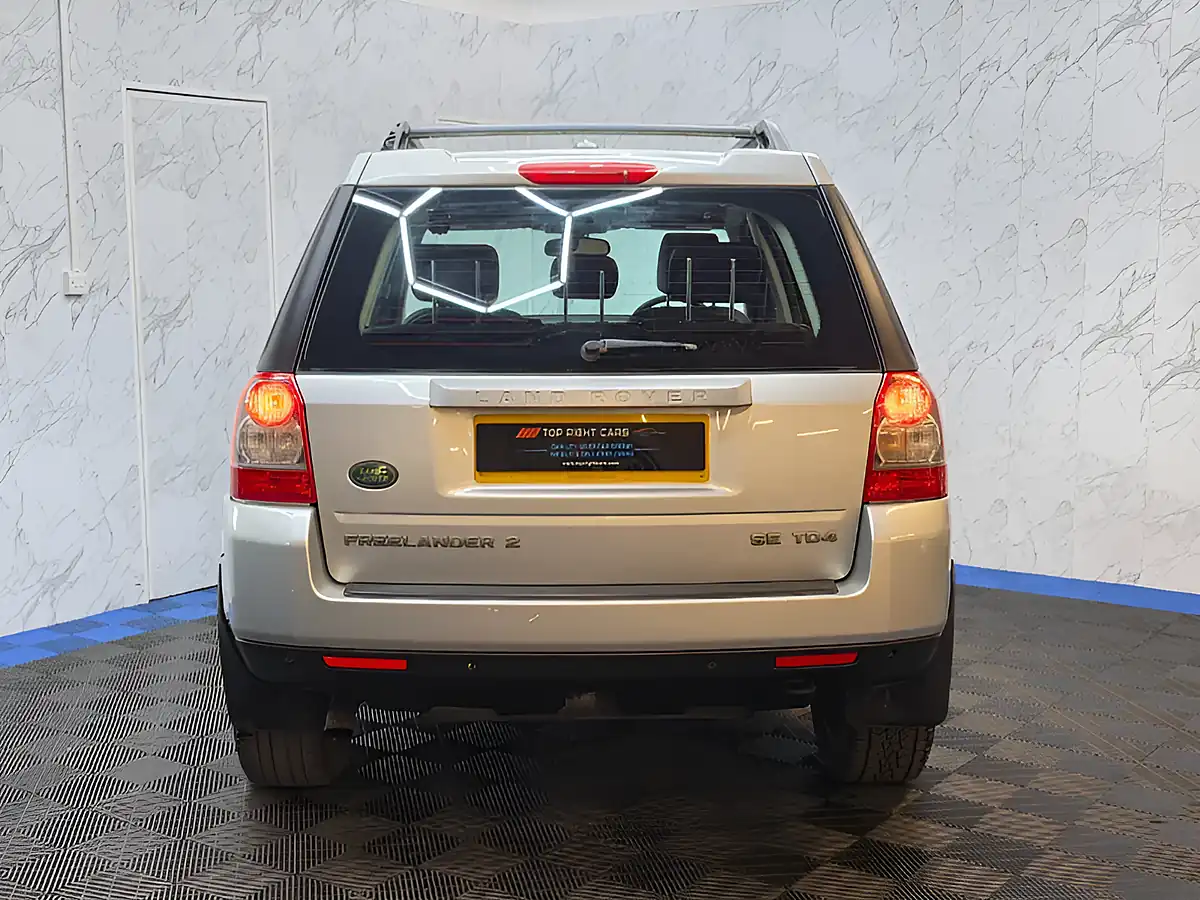 Used 2008 Land Rover Freelander 2 Se Silver - Interior and Exterior details 4
