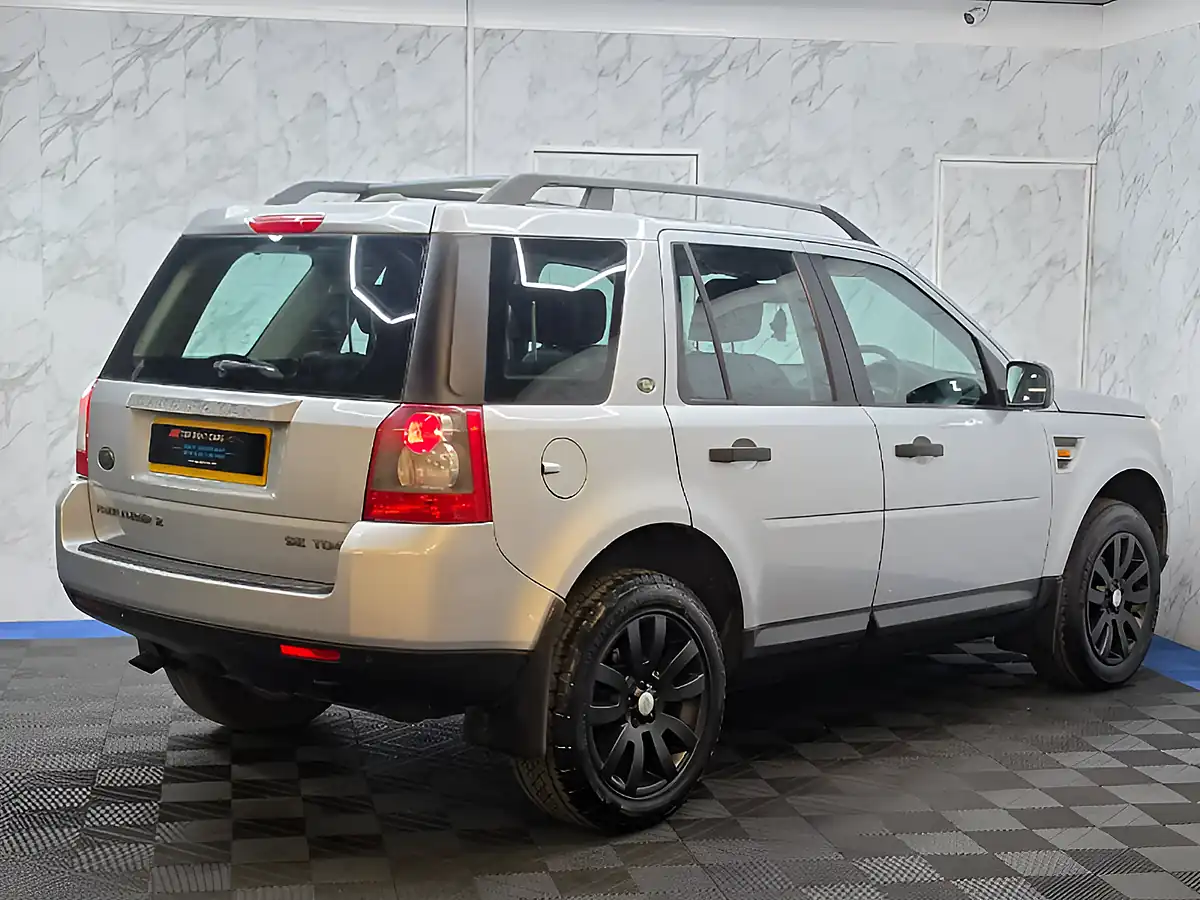 Used 2008 Land Rover Freelander 2 Se Silver - Interior and Exterior details 5