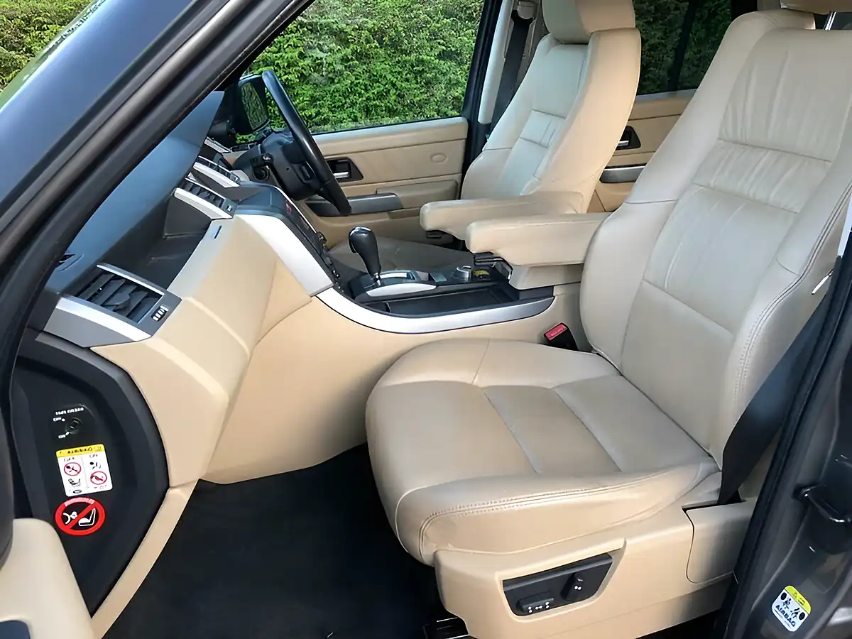 Used 2008 Land Rover Range Rover Sport Hse Grey - Interior and Exterior details 16