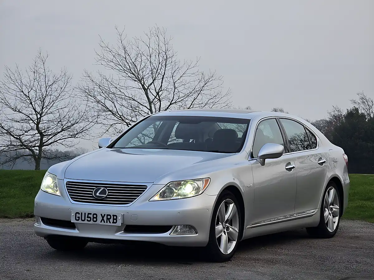 Used 2008 Lexus Ls Se-L Silver - Front View