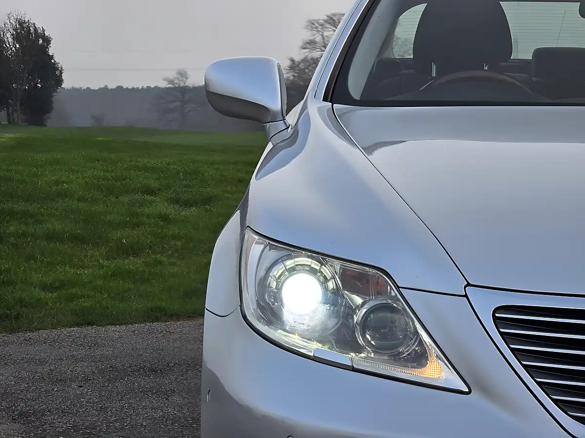 Used 2008 Lexus Ls Se-L Silver - Interior and Exterior details 15