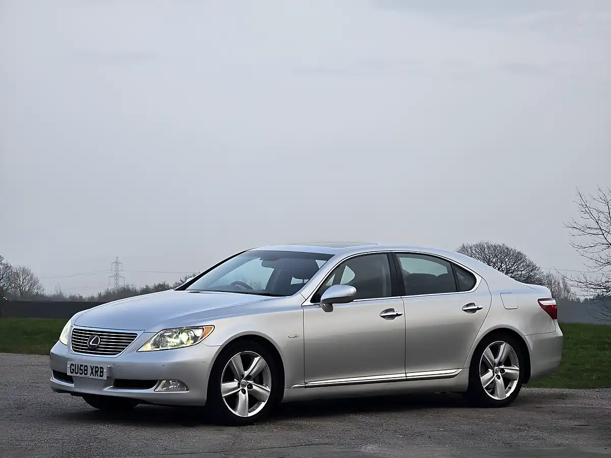 Used 2008 Lexus Ls Se-L Silver - Interior and Exterior details 18