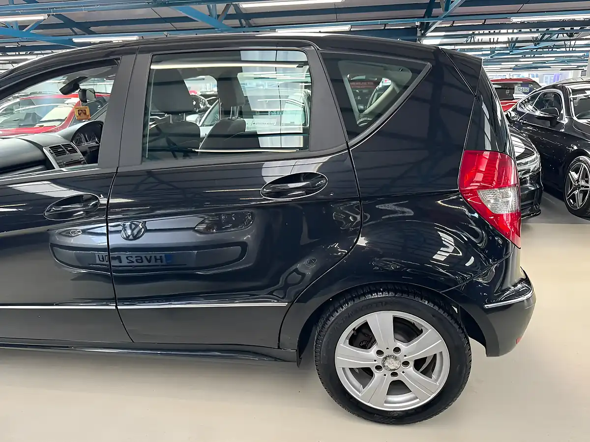 Used 2008 Mercedes-Benz a Class Avantgarde Se Black - Interior and Exterior details 11