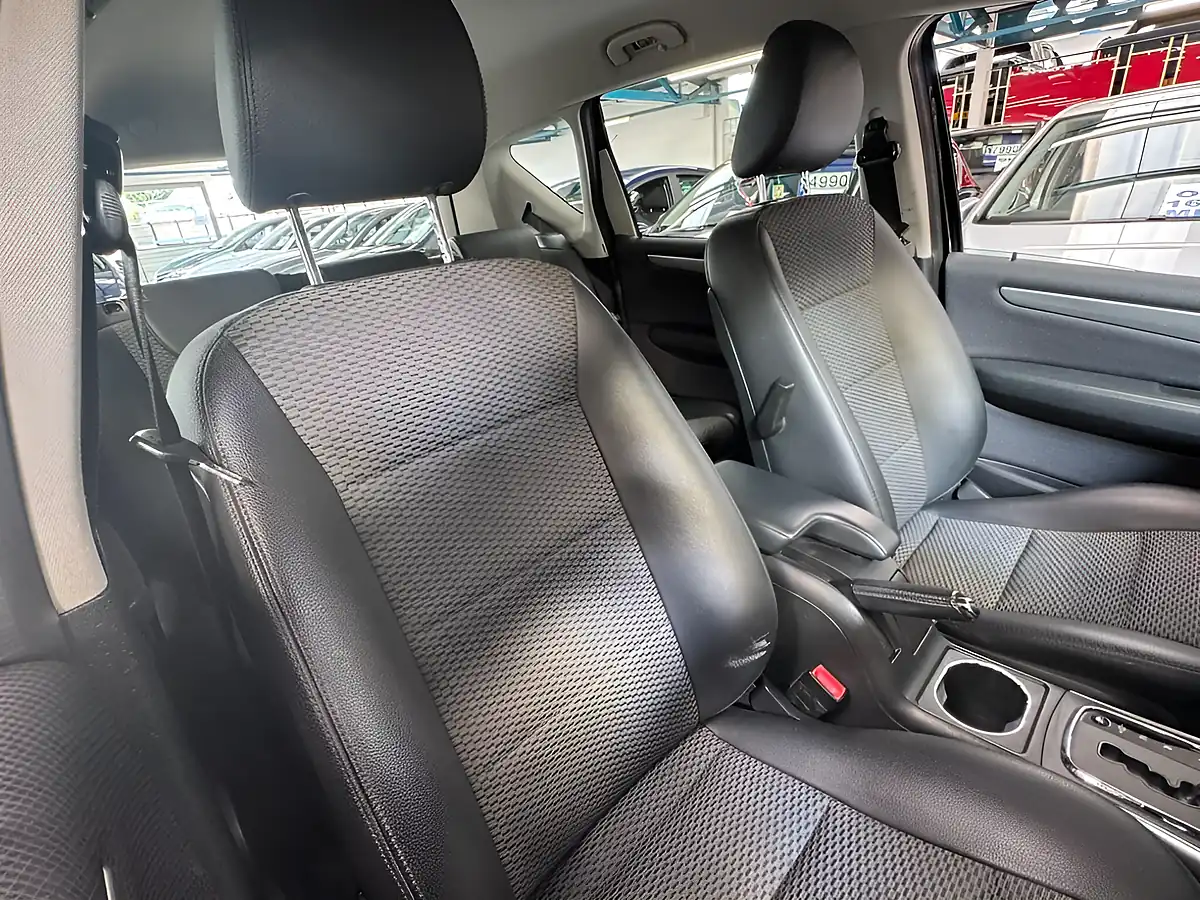 Used 2008 Mercedes-Benz a Class Avantgarde Se Black - Interior and Exterior details 15
