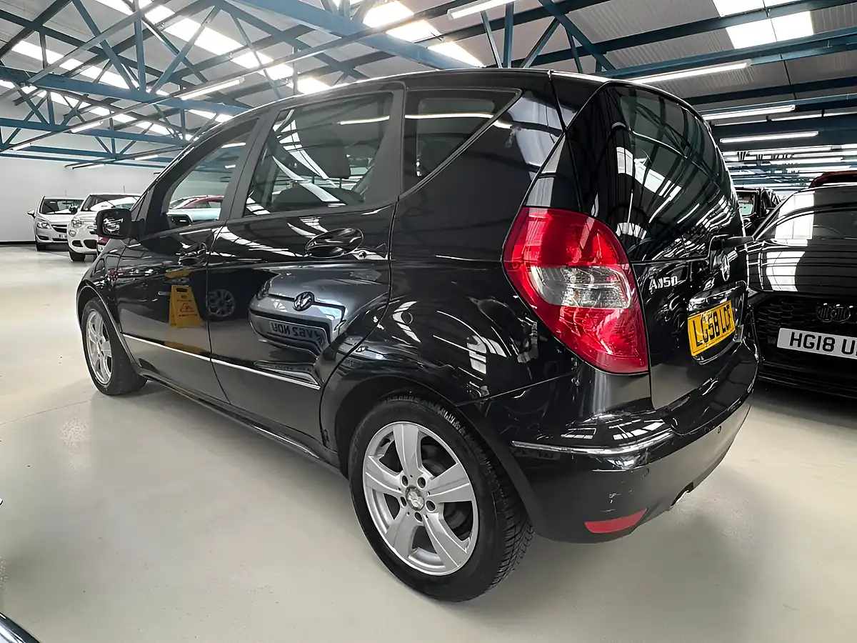 Used 2008 Mercedes-Benz a Class Avantgarde Se Black - Interior and Exterior details 4