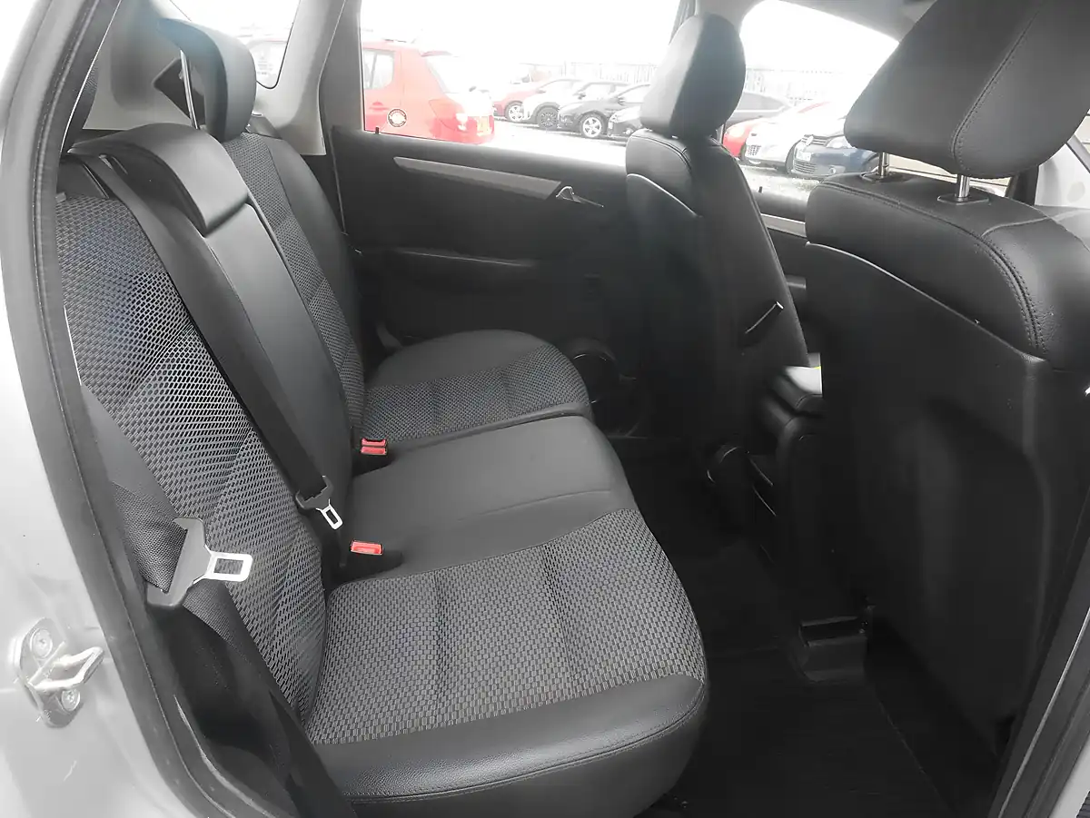 Used 2008 Mercedes-Benz a Class Avantgarde Se Polar Silver - Interior and Exterior details 14