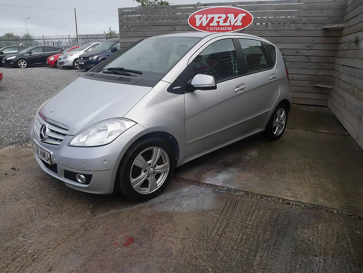 Used 2008 Mercedes-Benz a Class Avantgarde Se Polar Silver - Interior and Exterior details 3