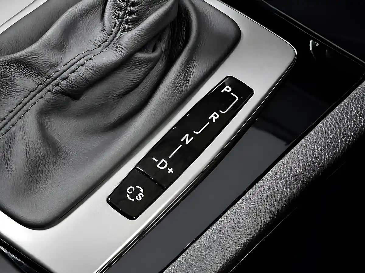 Used 2008 Mercedes-Benz C-Class Se Cubanite Silver - Interior and Exterior details 18