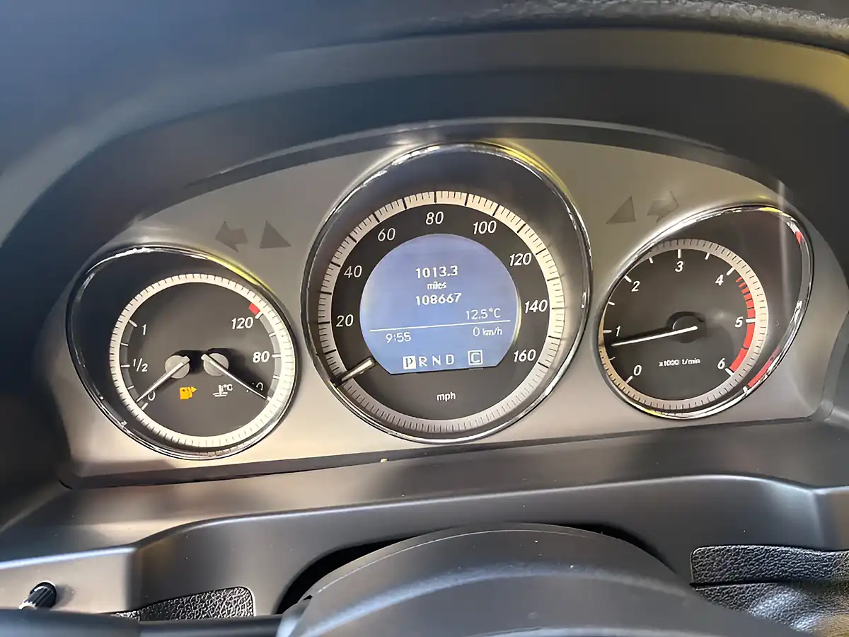Used 2008 Mercedes-Benz C Class Sport Silver - Interior and Exterior details 14