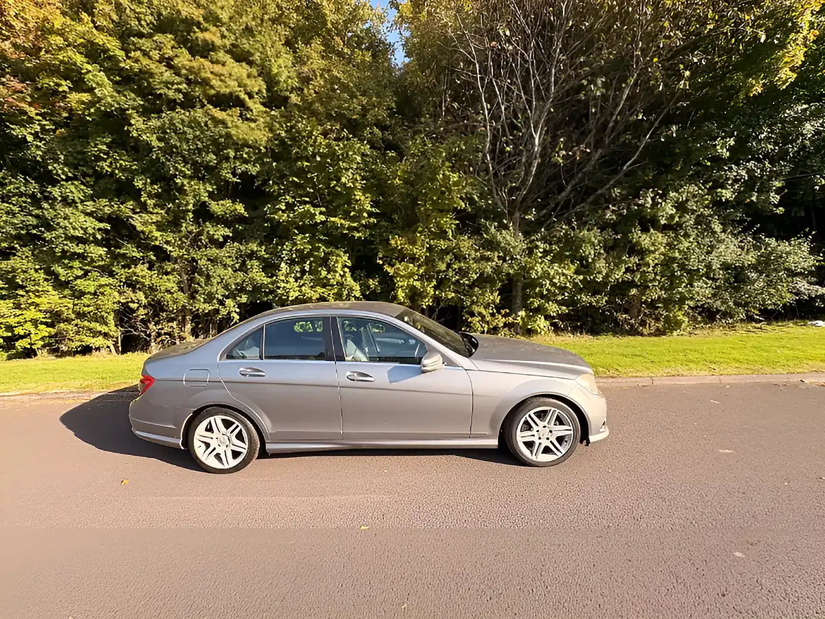 Used 2008 Mercedes-Benz C Class Sport Silver - Interior and Exterior details 5