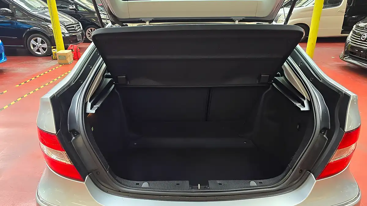 Used 2008 Mercedes-Benz Clc Class Se Silver - Interior and Exterior details 13