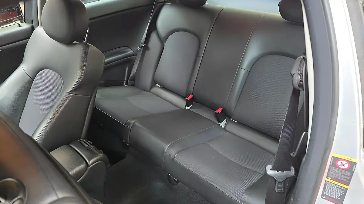 Used 2008 Mercedes-Benz Clc Class Se Silver - Interior and Exterior details 7