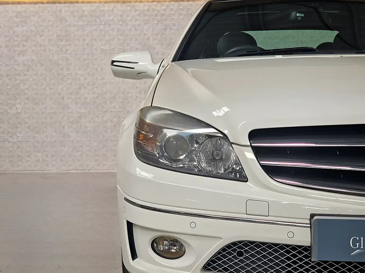 Used 2008 Mercedes-Benz Clc Class Sport Calcite White - Interior and Exterior details 6
