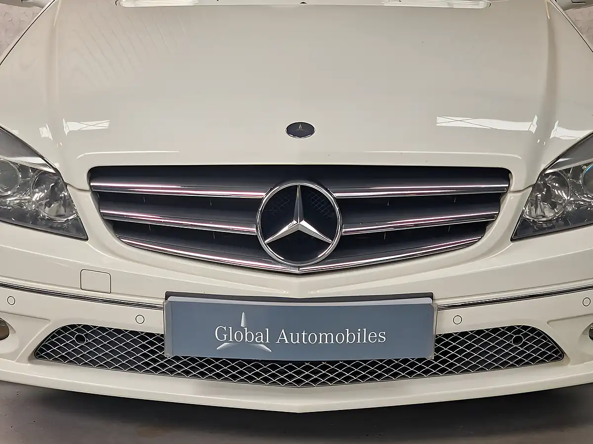 Used 2008 Mercedes-Benz Clc Class Sport Calcite White - Interior and Exterior details 7