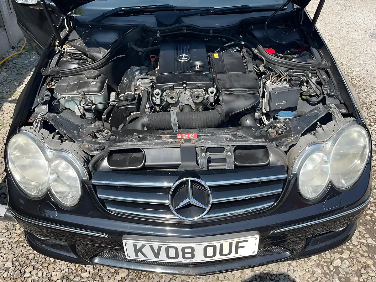 Used 2008 Mercedes-Benz Clk Sport Cabriolet Black - Interior and Exterior details 18
