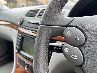 Used 2008 Mercedes-Benz E Class Elegance Bright Silver Metallic - Interior and Exterior details 19
