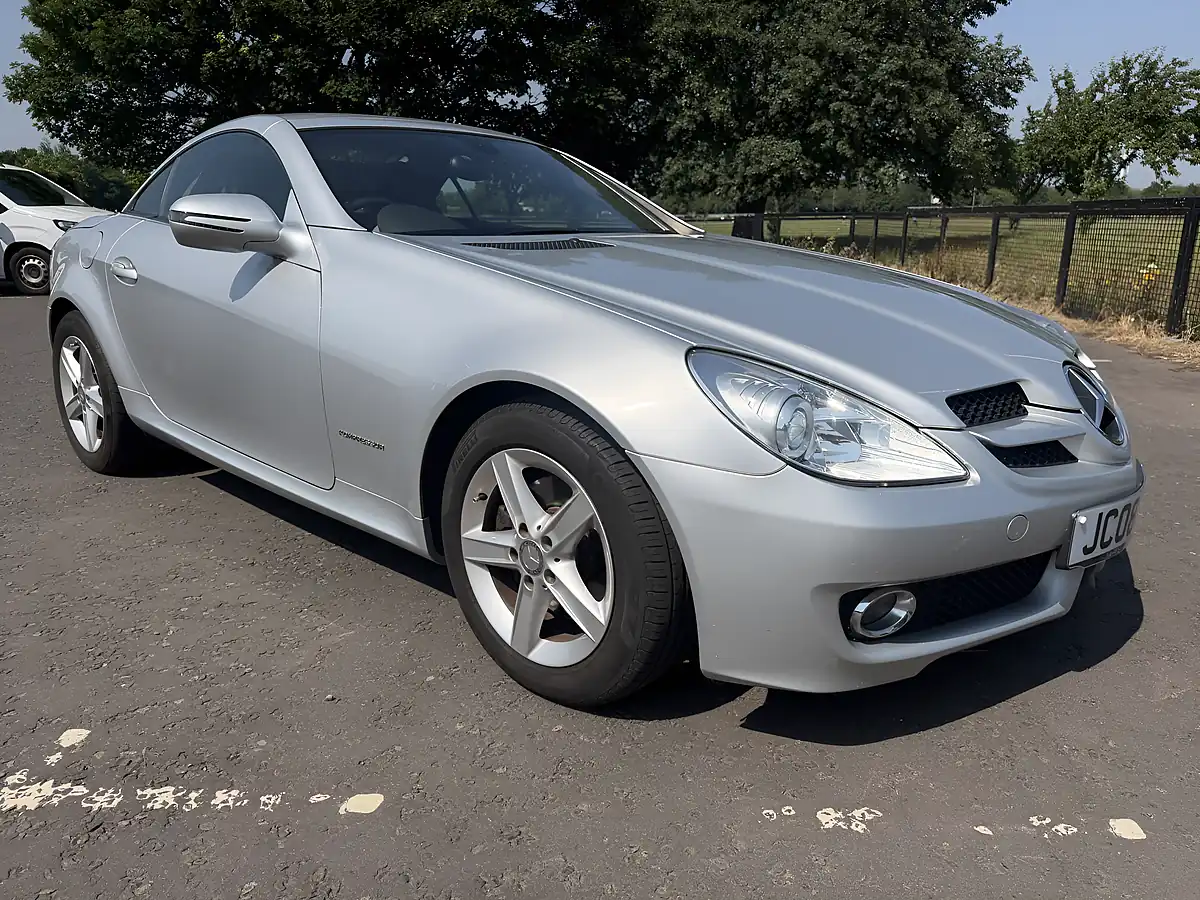 Used 2008 Mercedes-Benz Slk Convertible Silver - Interior and Exterior details 10