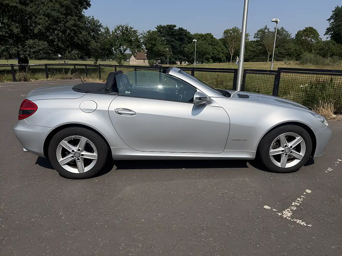 Used 2008 Mercedes-Benz Slk Convertible Silver - Interior and Exterior details 16